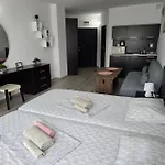 Sarafovo Atlantis 58 *