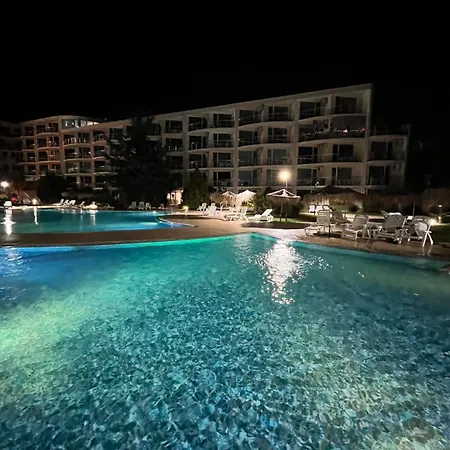 Sarafovo Atlantis 58 * בורגאס